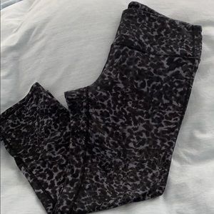 Athleta capris size small